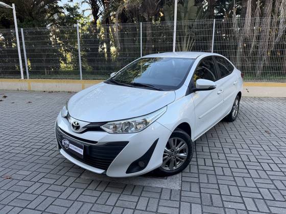 TOYOTA YARIS 1.5 16V FLEX SEDAN XL PLUS CONNECT MULTIDRIVE TOYOTA YARIS 1.5 16V FLEX SEDAN XL PLUS CONNECT MULTIDRIVE